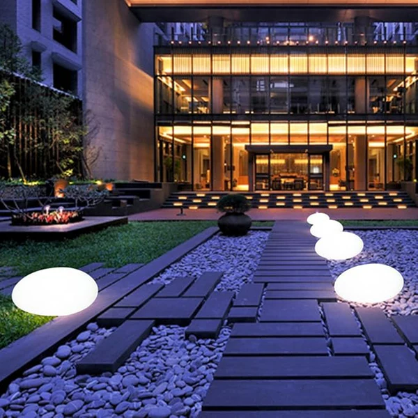 Modern Solar Cobblestone Light