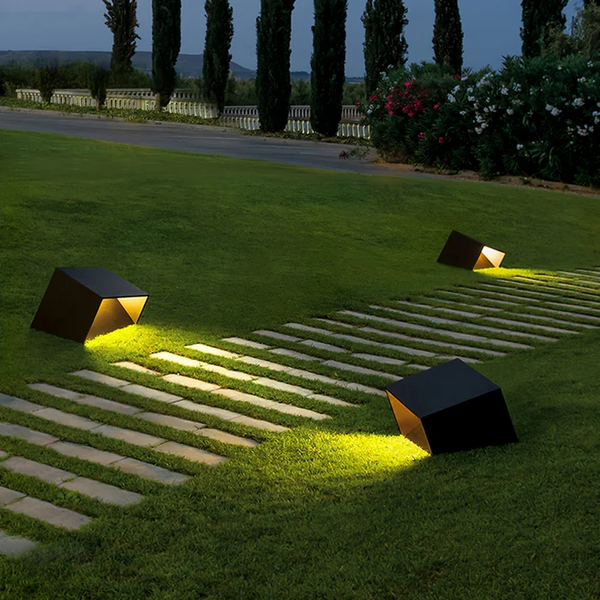 Modern Cube Solar Garden Light